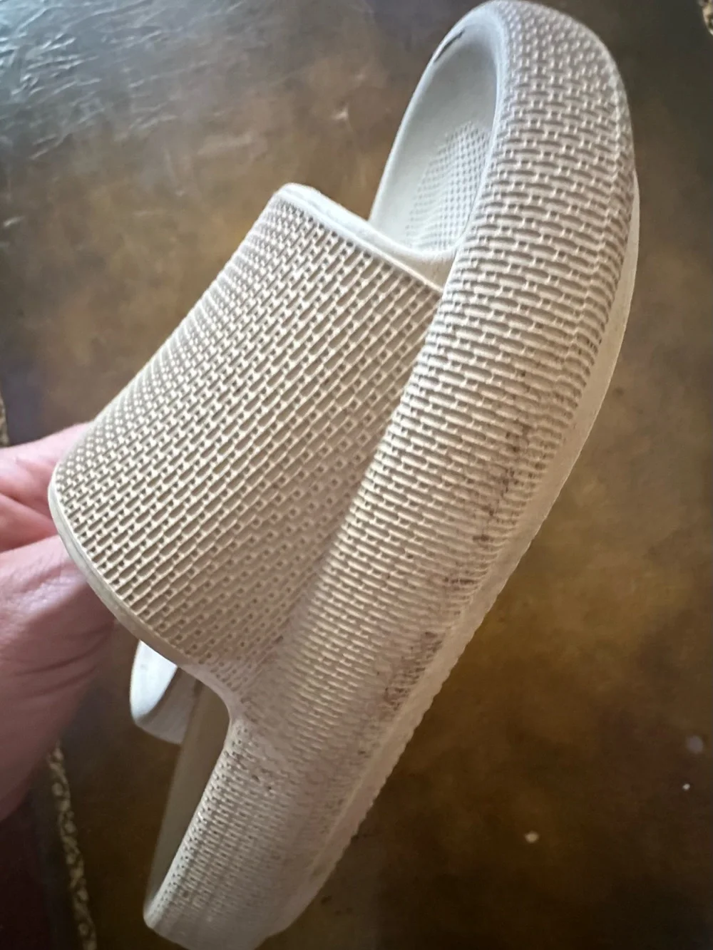 Cushionaire Tan Slides size 2